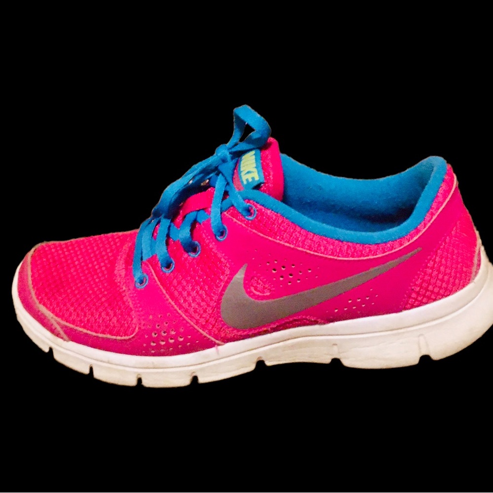 Womens Nike Sneakers Size 8.5